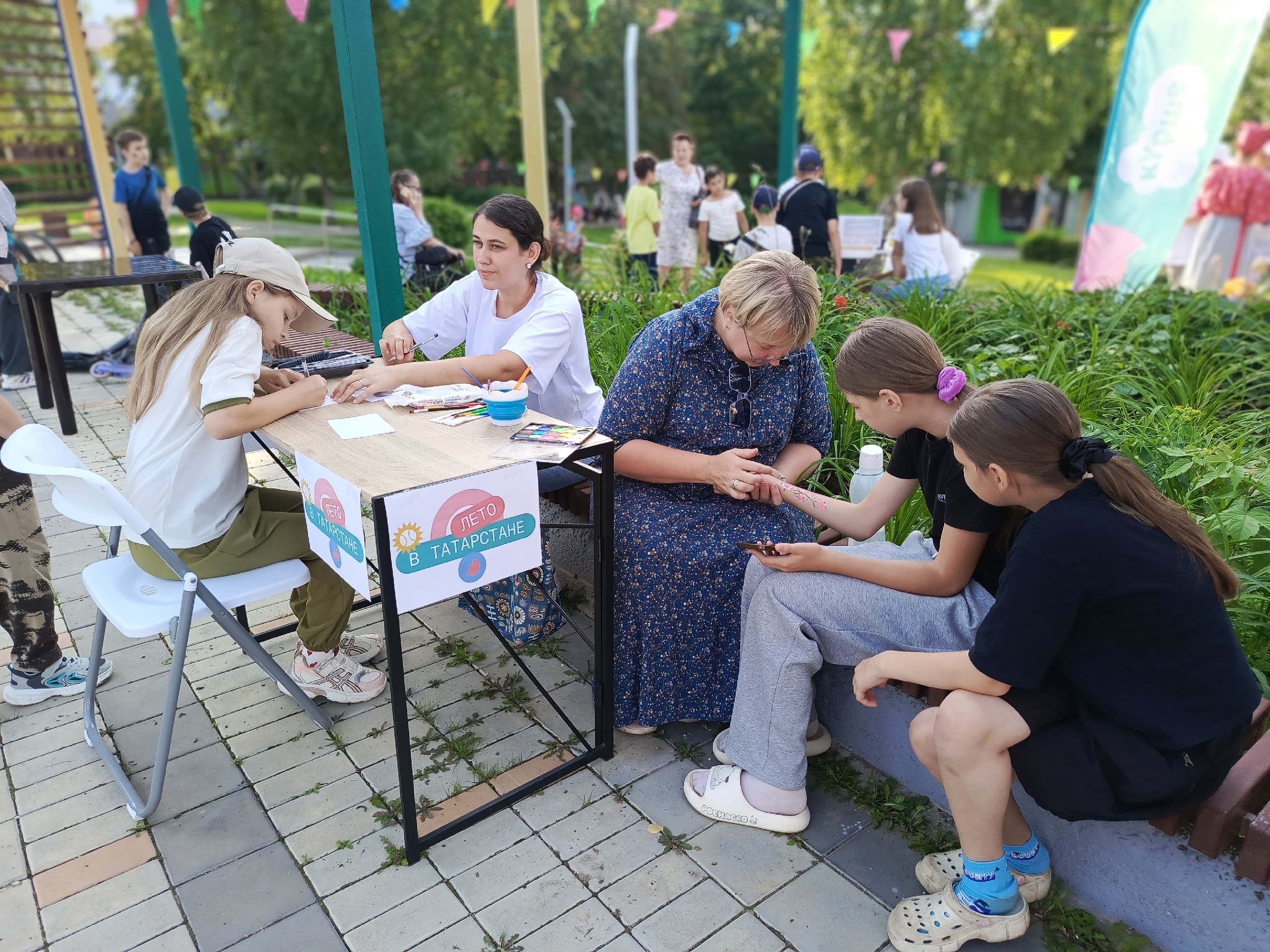 Мастерская чудес «Креати-Бум» прошла в Камских Полянах 